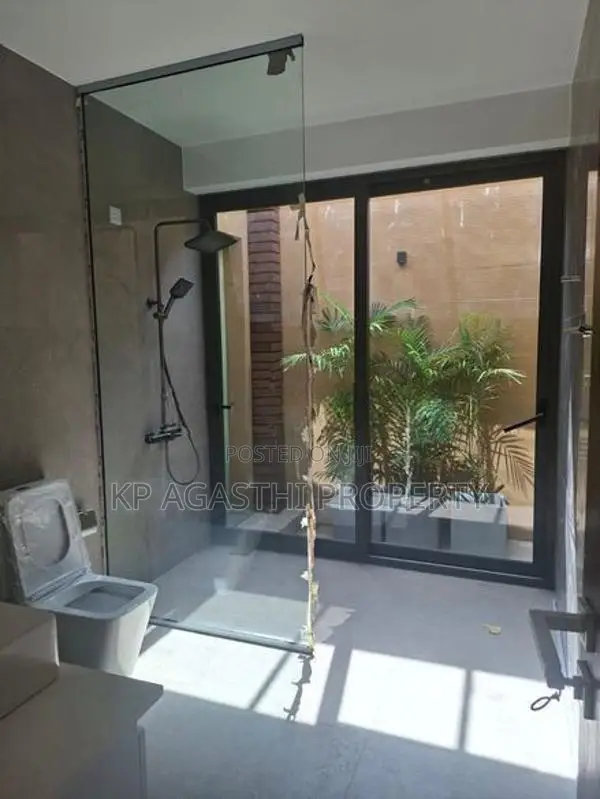 Super Luxury House for Sale in Battaramulla