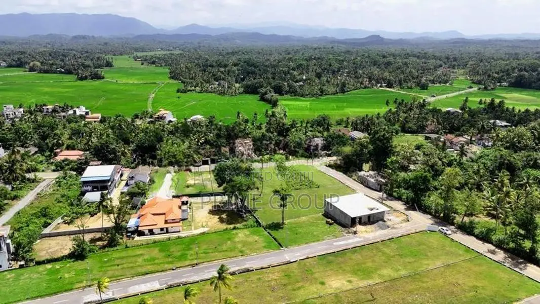 වලස්මුල්ල නගර මධ්‍යයෙන්ම අගනා බිම් කොටස්