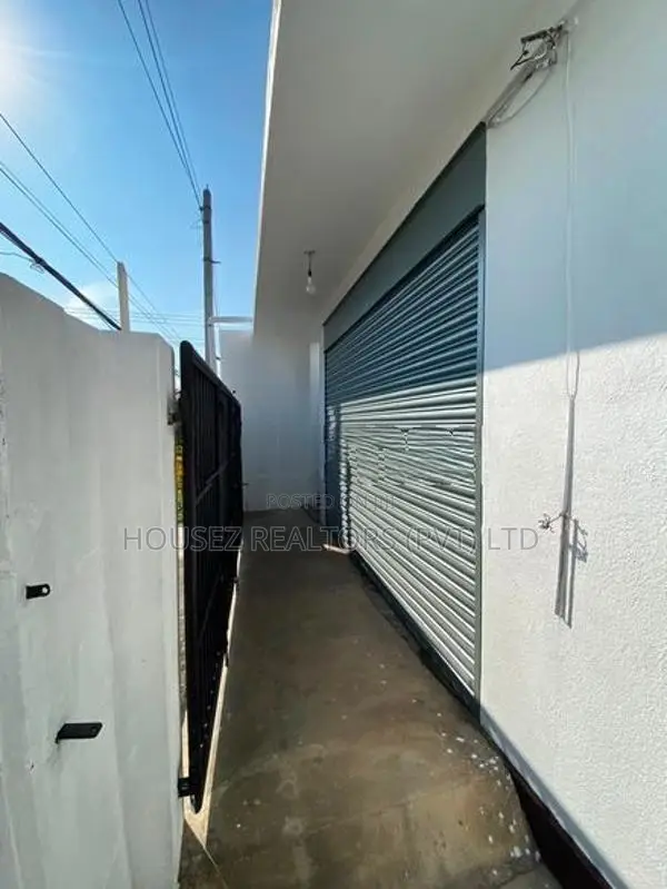 3-Storey Residential Building for Sale – Moratuwa
