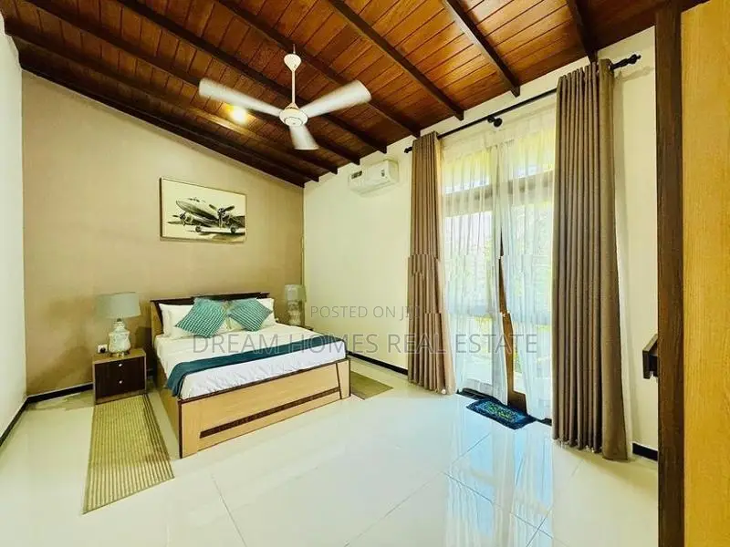 Masterpiece 4BR Residence with Private Pool – Palawatta