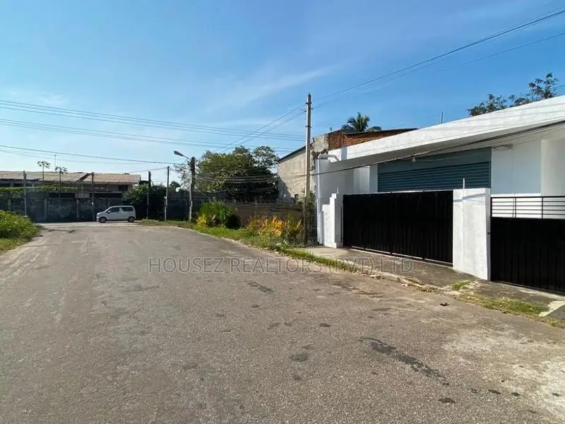 3-Storey Residential Building for Sale – Moratuwa