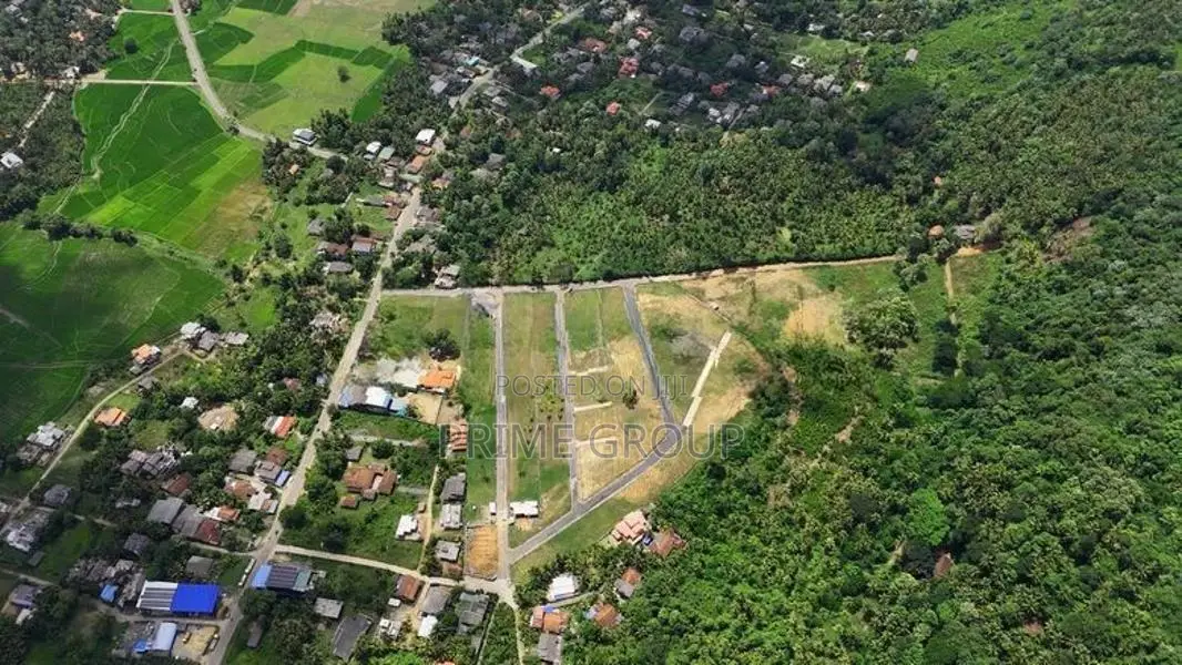 වලස්මුල්ල නගරයේ හොඳම තැනින් සිත ගත් බිම් කොටසක්