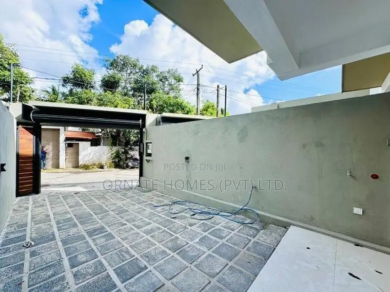 Luxury House For Sale - Nugegoda