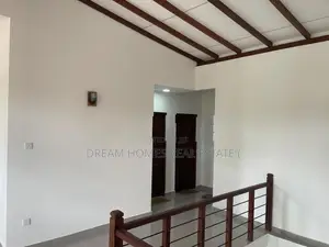 Luxury 4-Bedroom Solar House for Sale – Athurugiriya