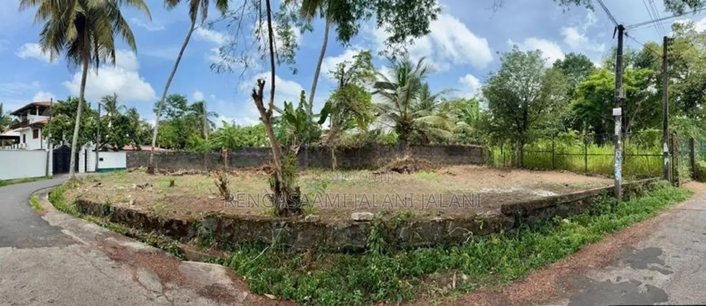 Land for Sale Thalawatugoda