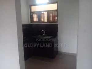 Upstair House for Rent in Kotte Bangala Junction