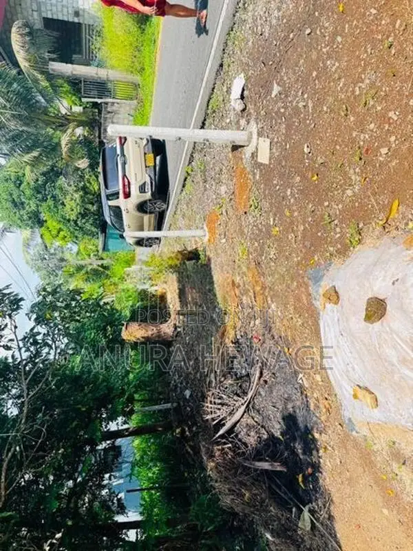 Valuable Land for Sale Piliyandala, Madapatha. (ID : PLN001)