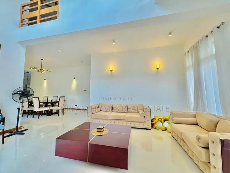 Elegant Semi-Furnished Residence in Weera Mawatha, Kalalgoda