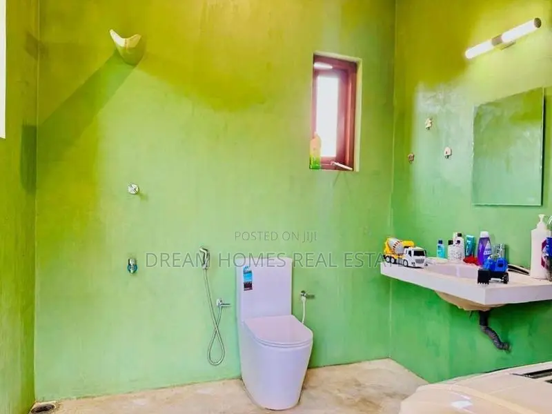 Elegant Semi-Furnished Residence in Weera Mawatha, Kalalgoda
