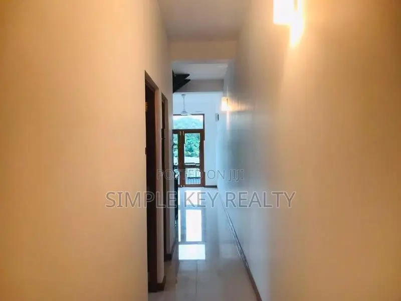 Battaramulla Brand New Two Storey House for Rent