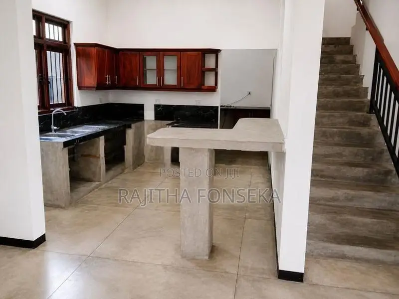 4 Bedroom House for Rent in Hokandara