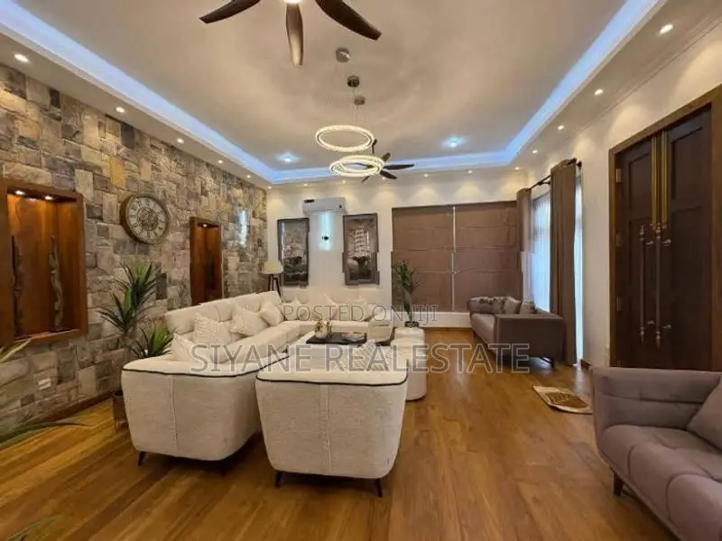 Modern Luxury Residence for Sale in Battaramulla
