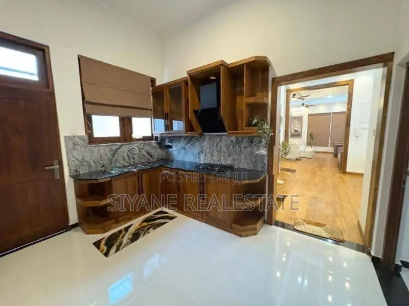 Modern Luxury Residence for Sale in Battaramulla