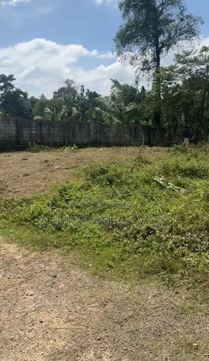 Land for Sale with a House ලෙනගල