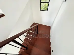 Luxury New House for Sale in Battaramulla