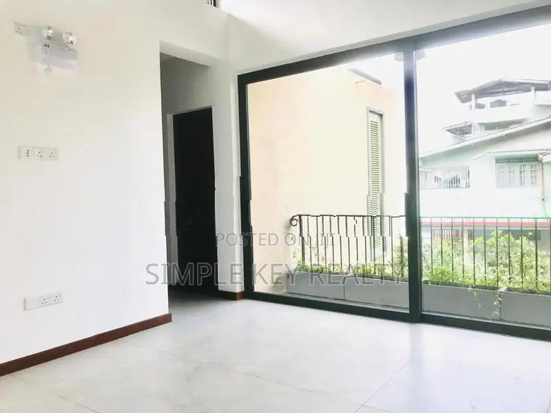 Battaramulla Architect Design Brand new Luxurious house for sale