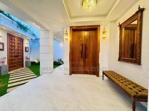 Exclusive Luxury House Facing Main Road Rajagiriya