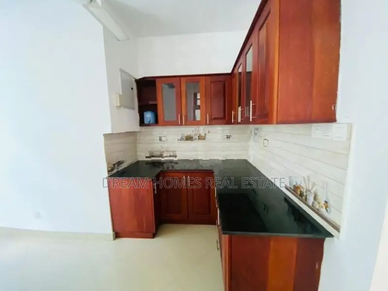 5-Bedroom Luxury House for Sale Near Parliament Road