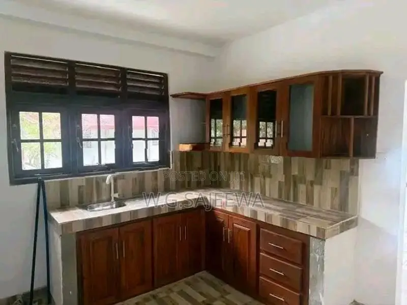 2 Storey 4 Rooms house rent in Ja Ela, Weligampitiya