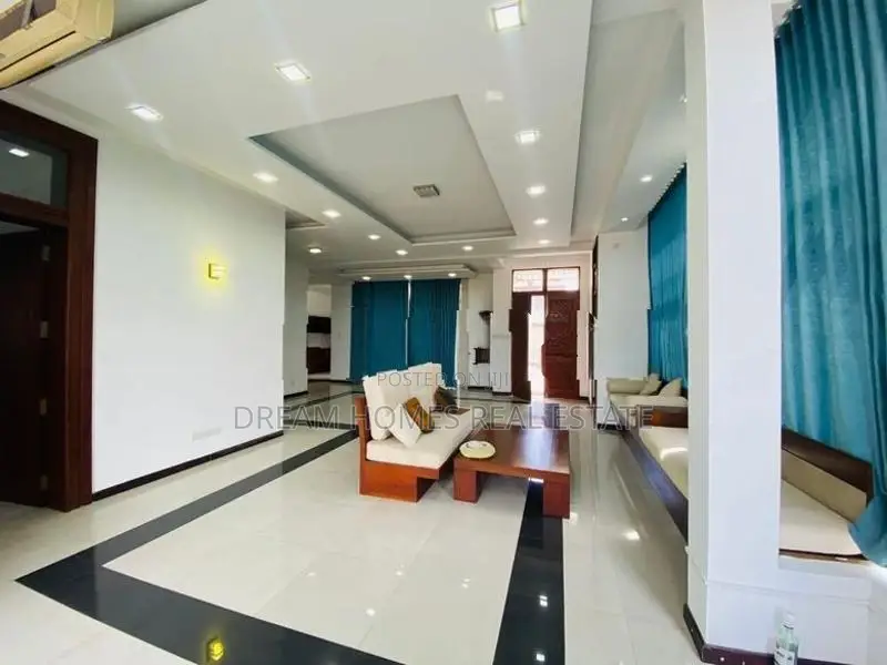 5-Bedroom Luxury House for Sale Near Parliament Road