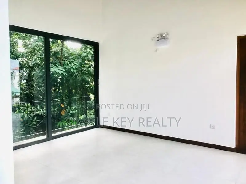Battaramulla Architect Design Brand new Luxurious house for sale