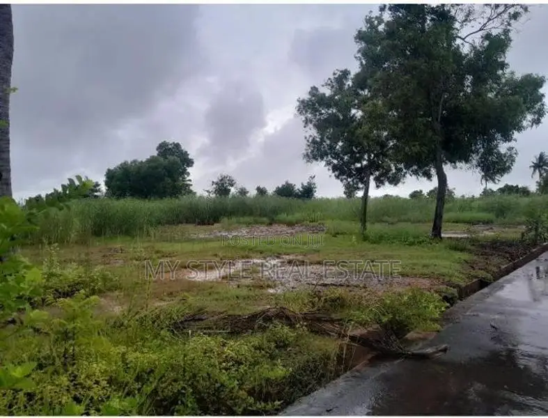 Katunayake 8 P Land for Sale ( @ Prime )