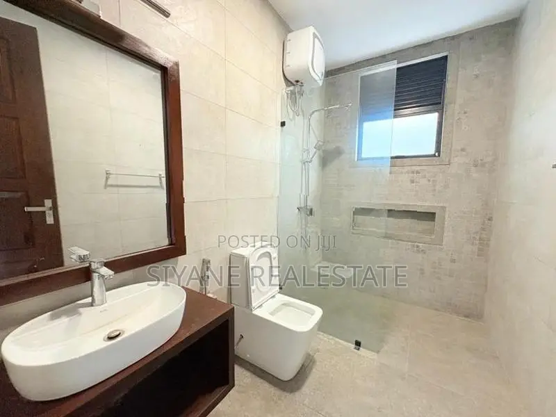 Luxury New House for Sale in Battaramulla