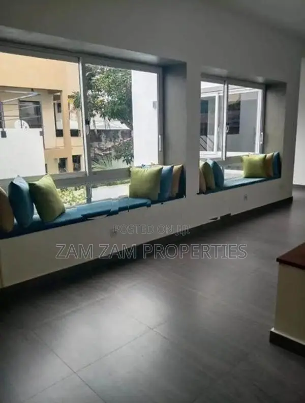 Two Storied Modern House for Rent in Wellawatta Colombo 06