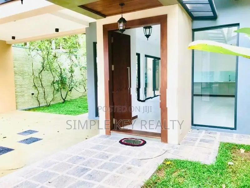 Battaramulla Architect Design Brand new Luxurious house for sale