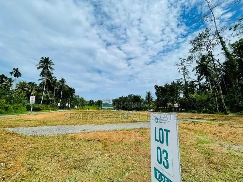 10 Perch Highly Residential Land Plots For Sale in Padukka