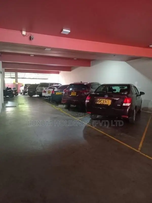 Office for Rent in Alwis Place Colombo 03 [ 2105C ]