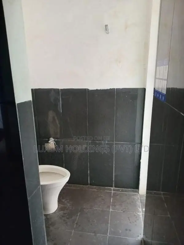 Office for Rent in Alwis Place Colombo 03 [ 2105C ]