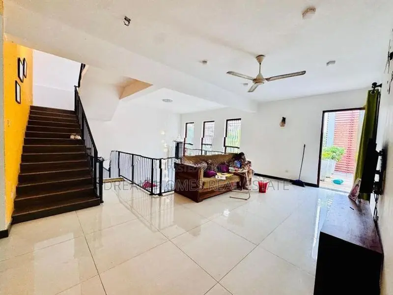 Spacious 5-Bedroom House for Rent – Himbutana, Mullariyawa