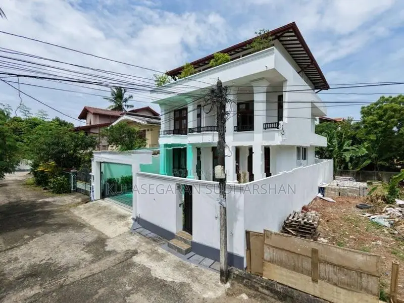 Brand New Super Luxury House for sale in Kandana, Ja-ela.