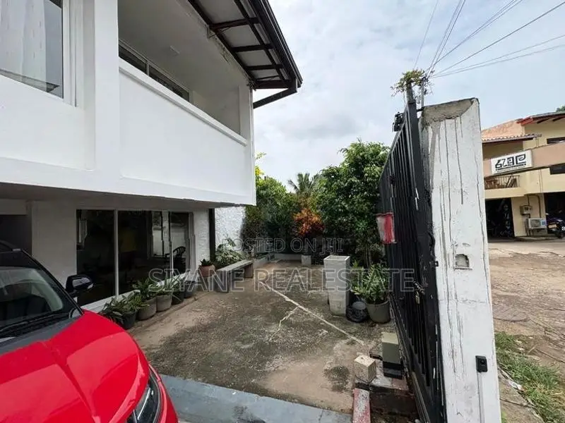 For Sale | Prime House in Colombo 05 – Park Road