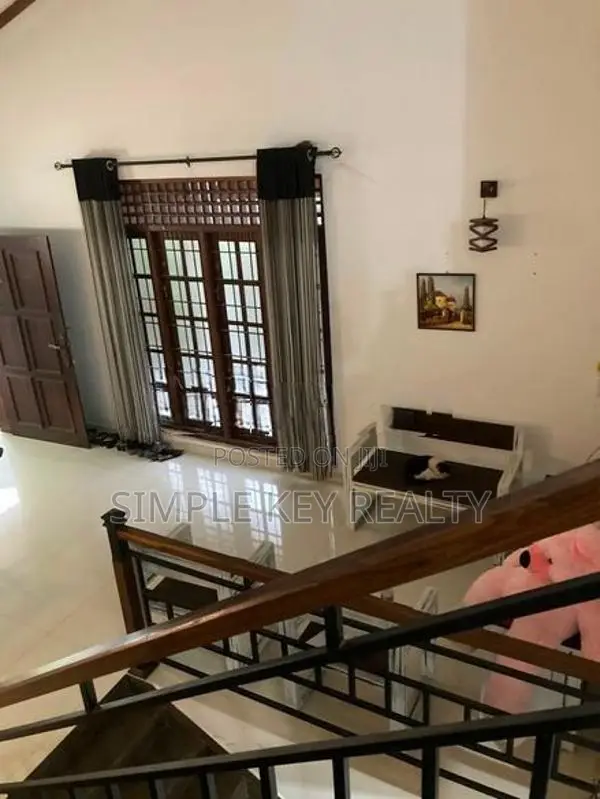 Three Story House for Rent Gampaha Rathupaswala