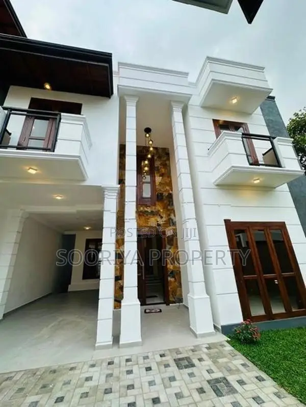 Super Luxury Brand New House for Sale in Boralesgamuwa