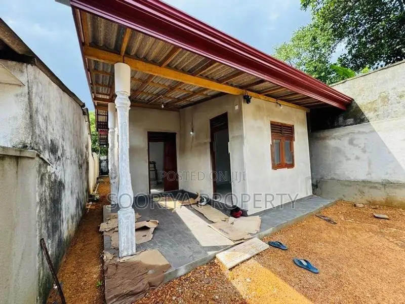 පිලියන්දලට ආසන්නව ඉඩමක් විකිණීමට ඇත - Piliyandala