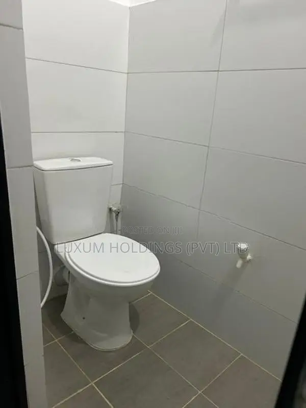 1,750 SQFT Office Space For Rent in Colombo 02 [ 1895C ]