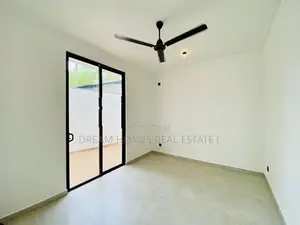 Modern Luxury Home with Rooftop Terrace – Malabe
