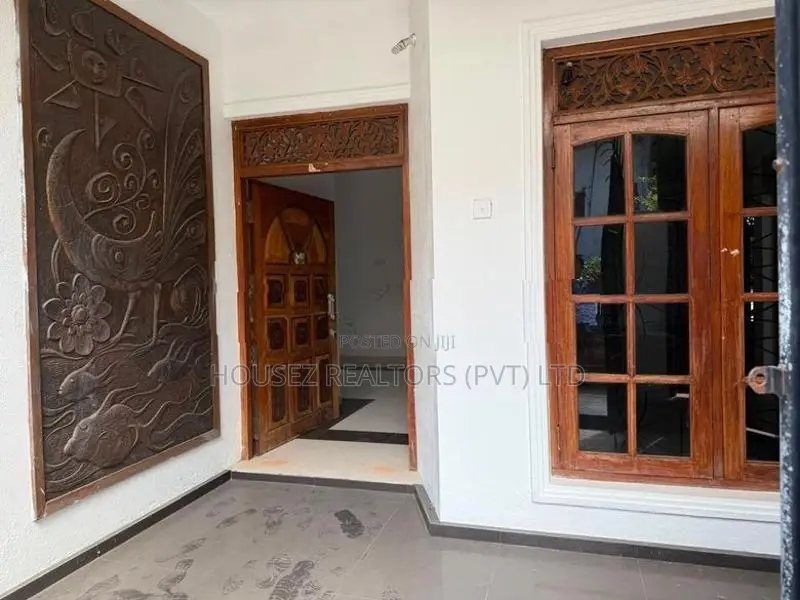 Spacious 7-Bedroom Two-Storey House for Sale – Nugegoda