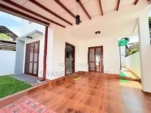 Brand New Luxury Two Storey House for Sale in Piliyandala