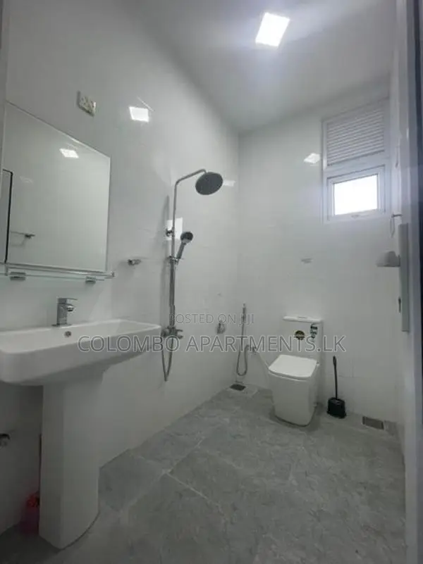 Apartment Short-Term Rental in Dehiwela. (Property Code: CSM201)