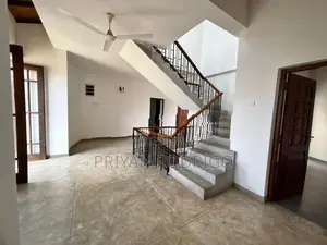Rajagiriya Kalapaluwawa 04 Bedroom Upstair House at 1st Lane for Sale