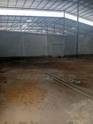 Warehouse for Long-Term Rent Kadawatha
