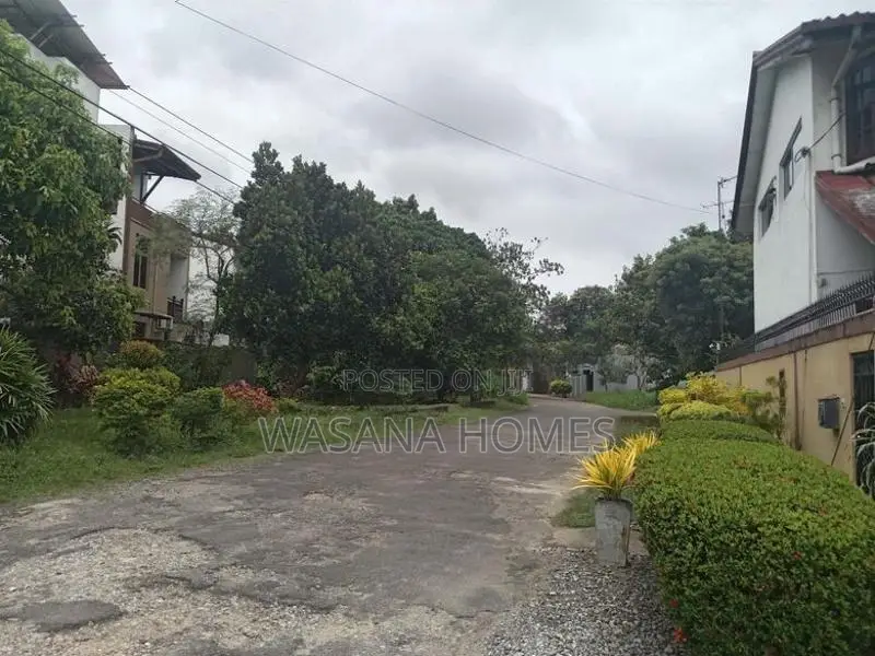 Gated Community Land for Sale Piliyandala