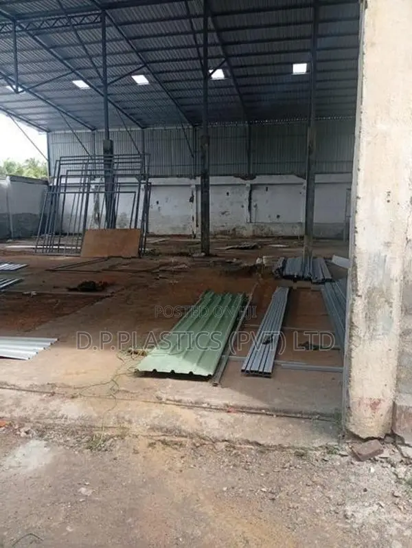 Warehouse for Long-Term Rent Kadawatha