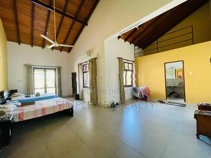 Beutiful Luxury House for Sale in Kadawatha