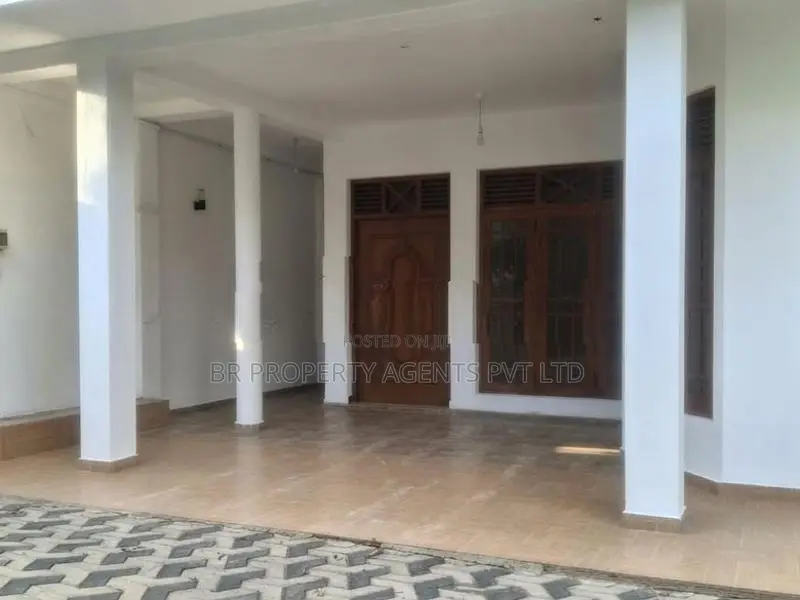 Two Storey House for Sale in Pannipitiya