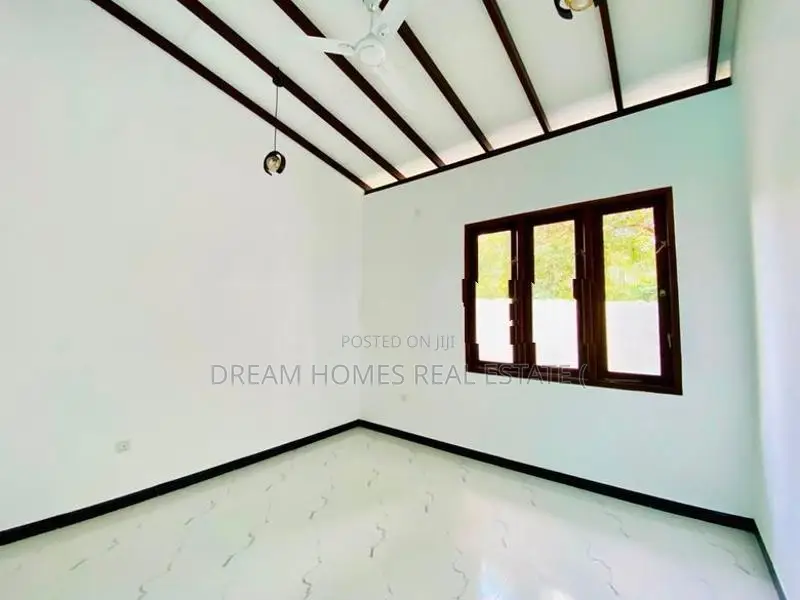 3 Bedroom House – Athurugiriya